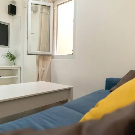 Sk Joli Studio, Le Port, Clim, Tramway, Wifi 17 Bonaparte Apartment Nice